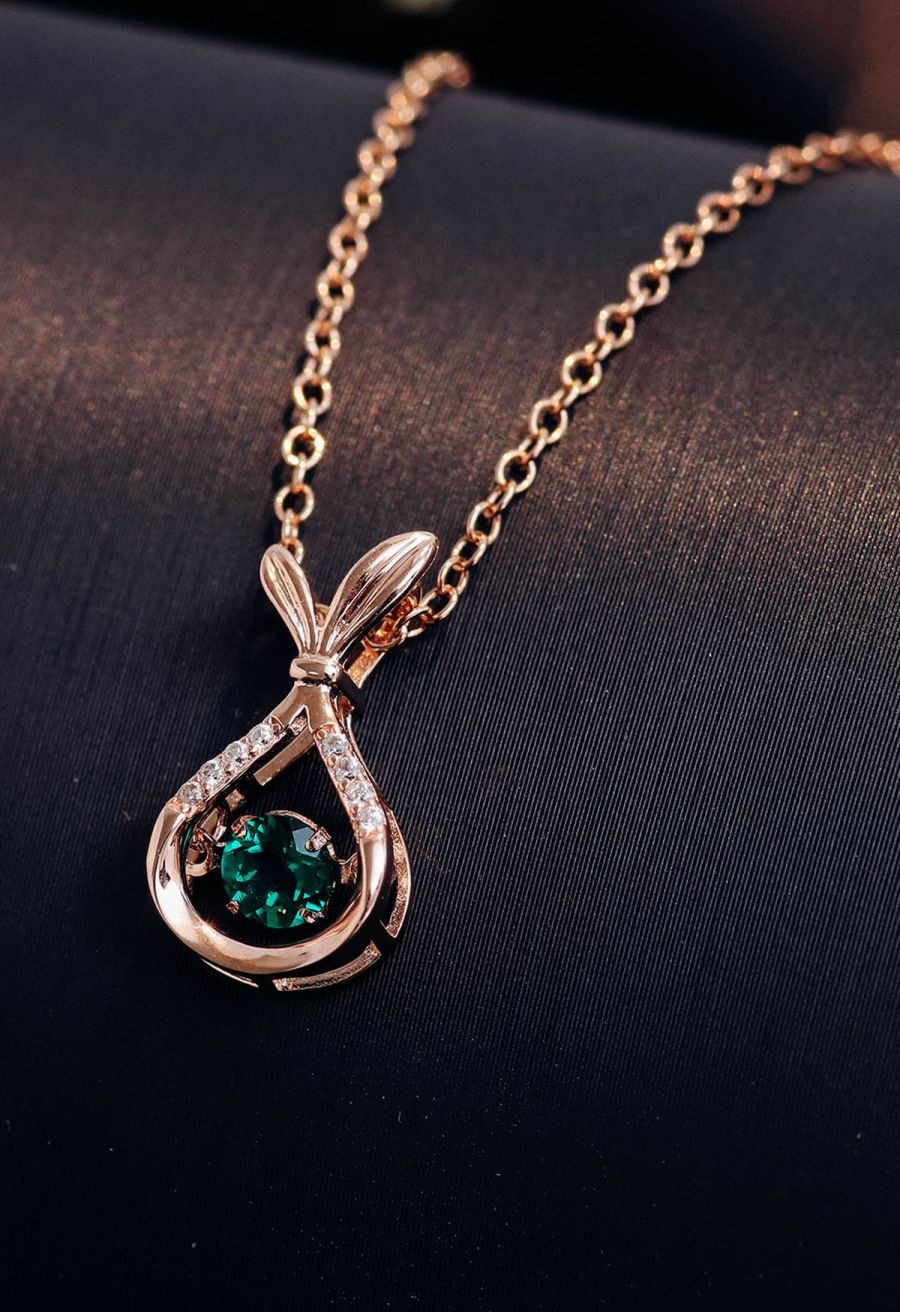 Hollow Out Pear Shape Emerald Gem Necklace 