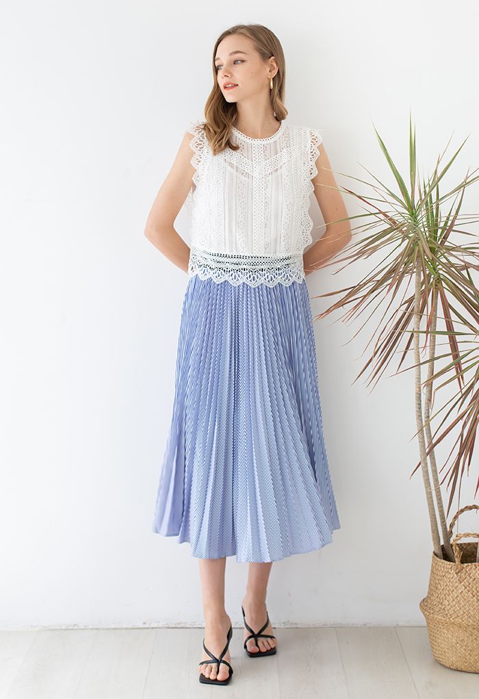 Did You Hear That Stripes Pleated Skirt in Blue