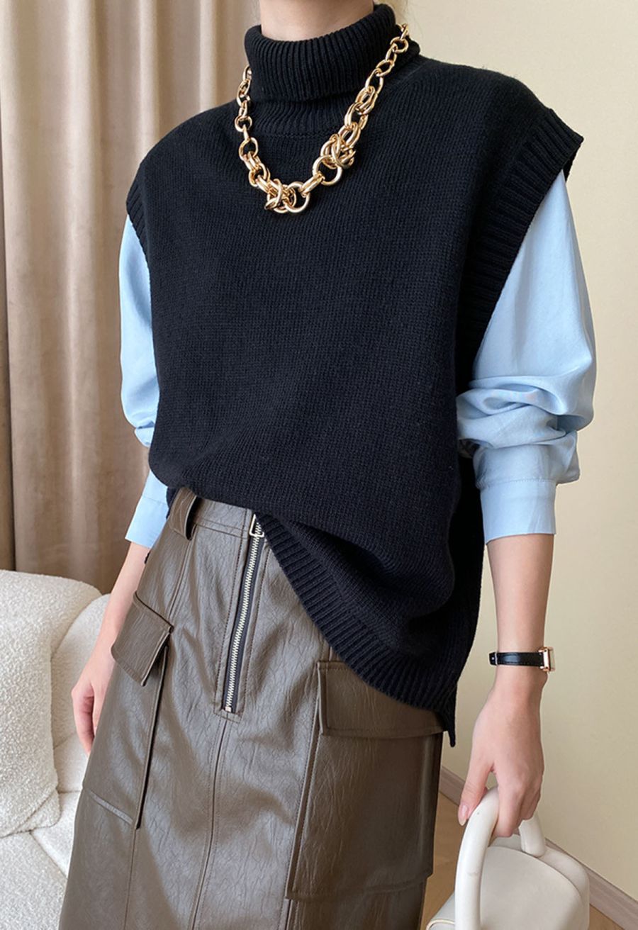Solid Turtleneck Knit Vest in Black