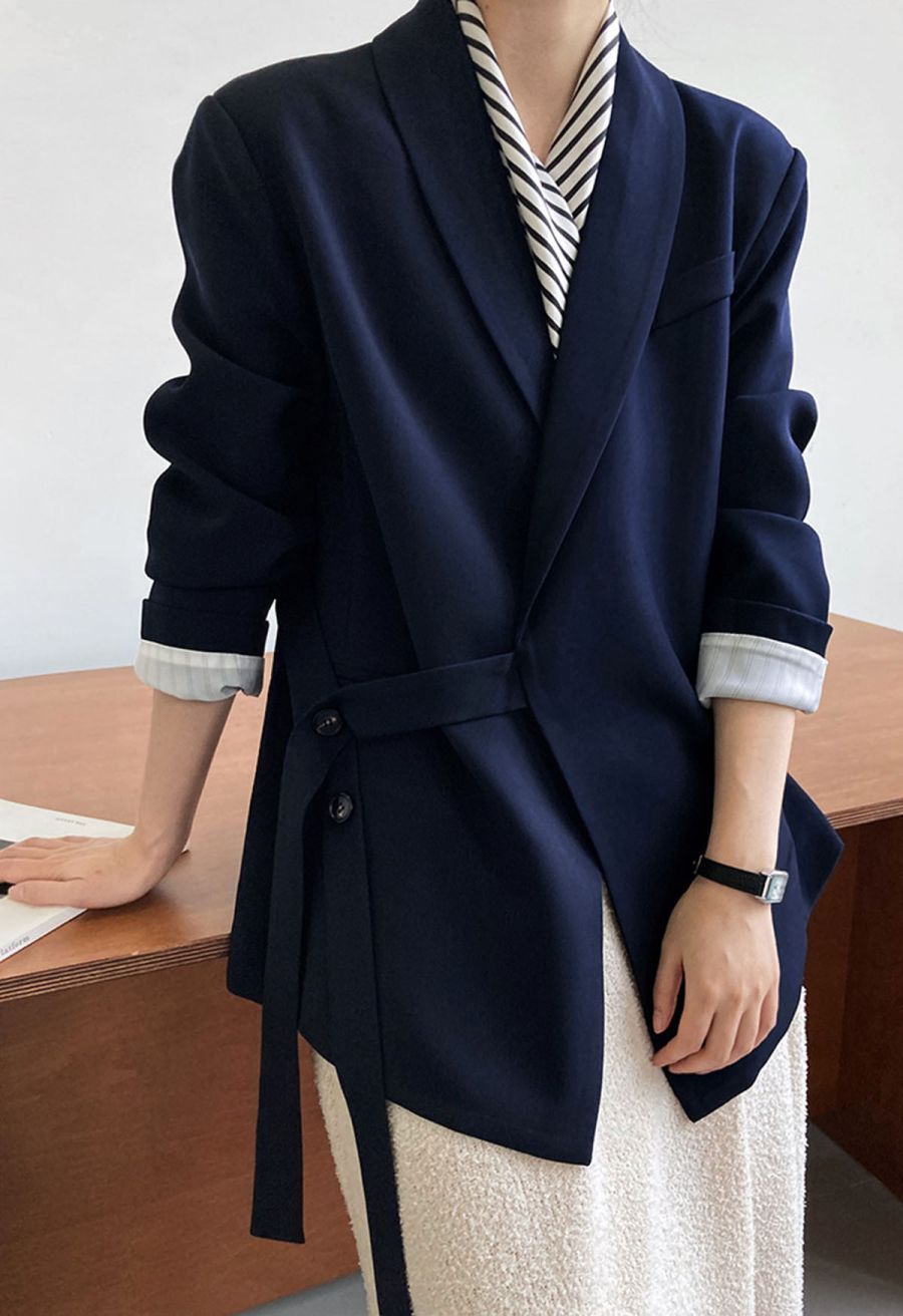 Shawl Collar Buttoned Waist Blazer in Navy