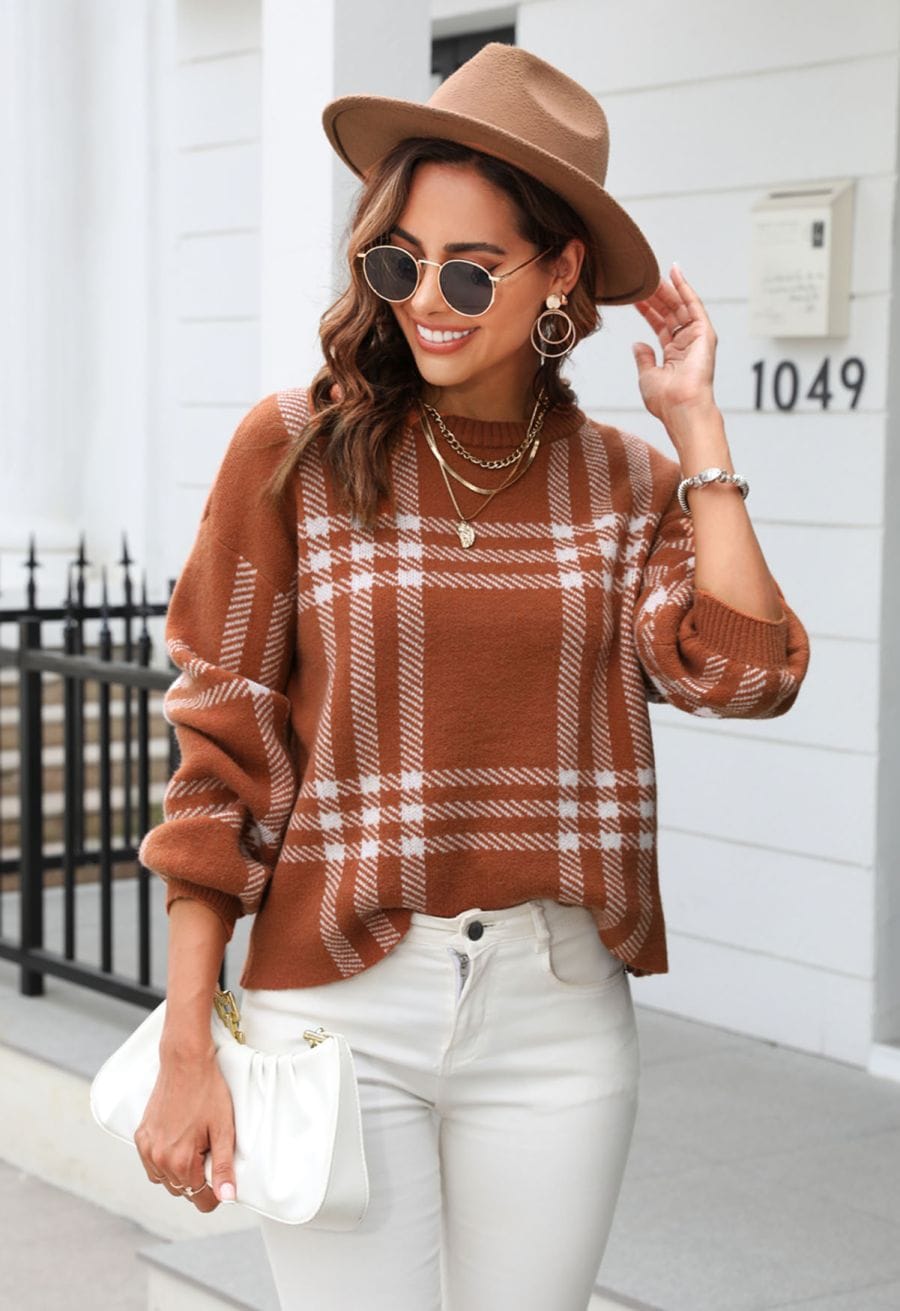 Classic Plaid Round Neck Knit Sweater in Caramel