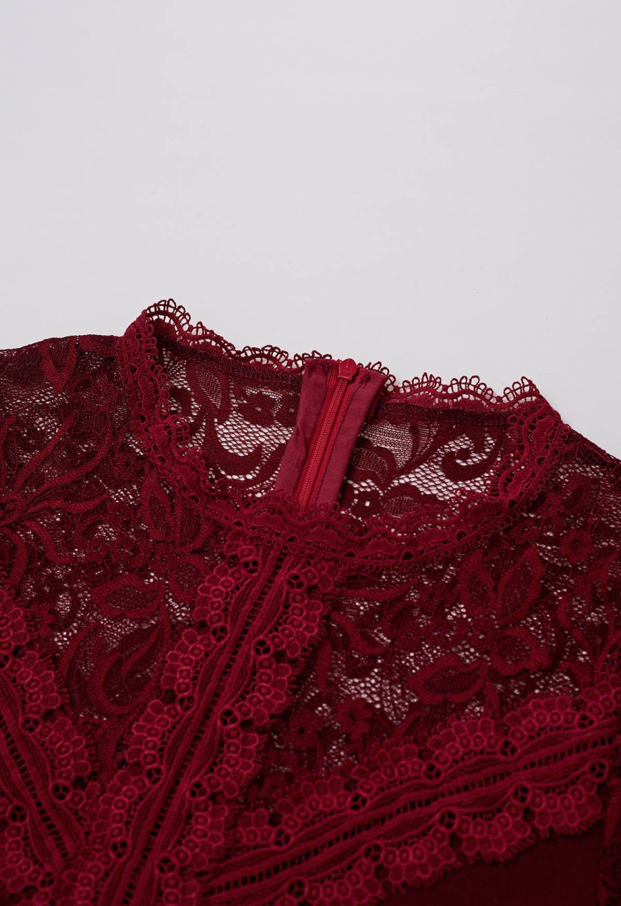 Ethereal Floral Lace Spliced Knit Top in Burgundy