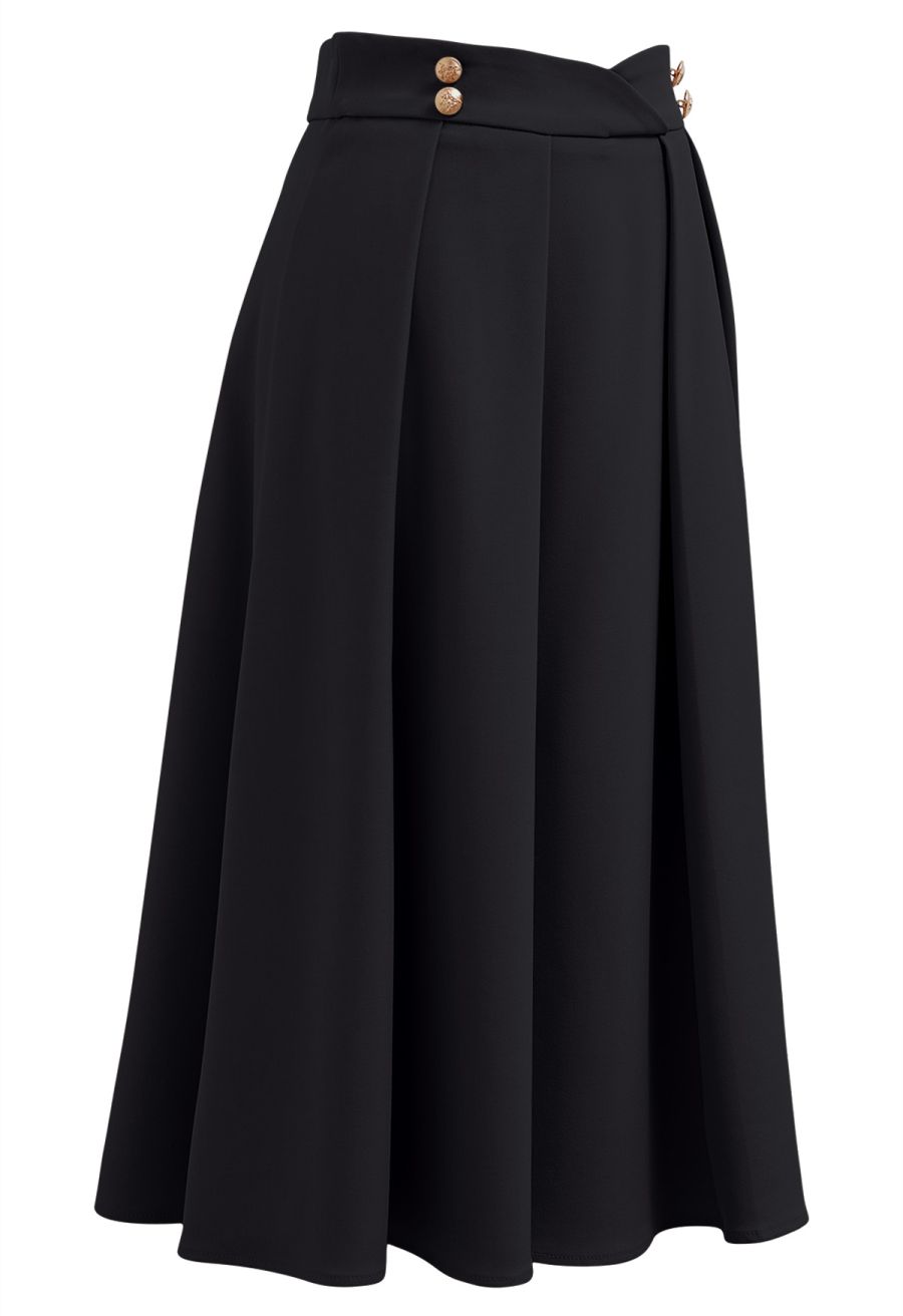 Button Embellished Waist Pleated Midi Skirt in Black