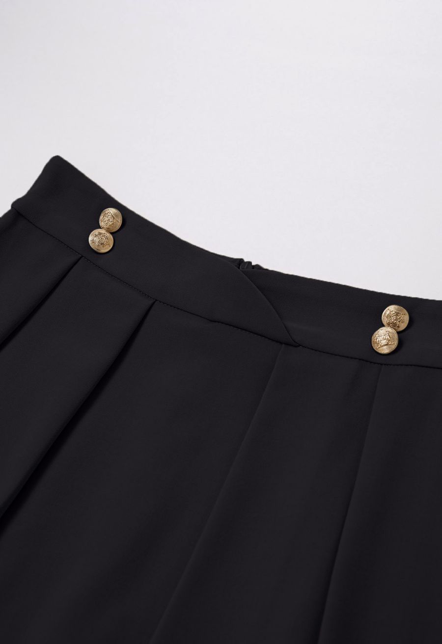 Button Embellished Waist Pleated Midi Skirt in Black