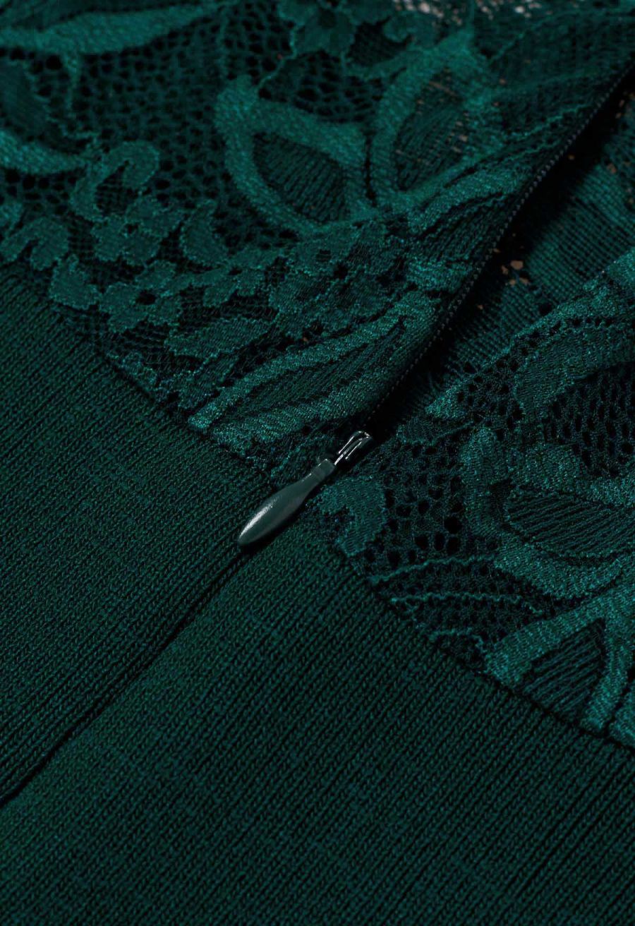 Ethereal Floral Lace Spliced Knit Top in Dark Green