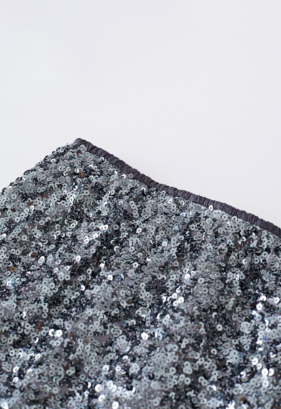 Iridescent Sequin Embellished Pencil Skirt in Silver