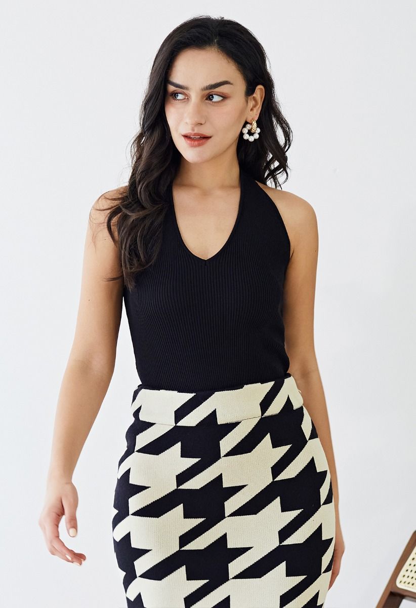 Halter Neck Ribbed Knit Top in Black