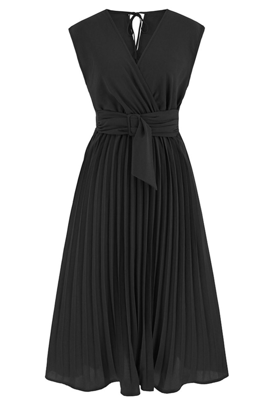 Sash Adorned Pleated Wrap Sleeveless Dress in Black