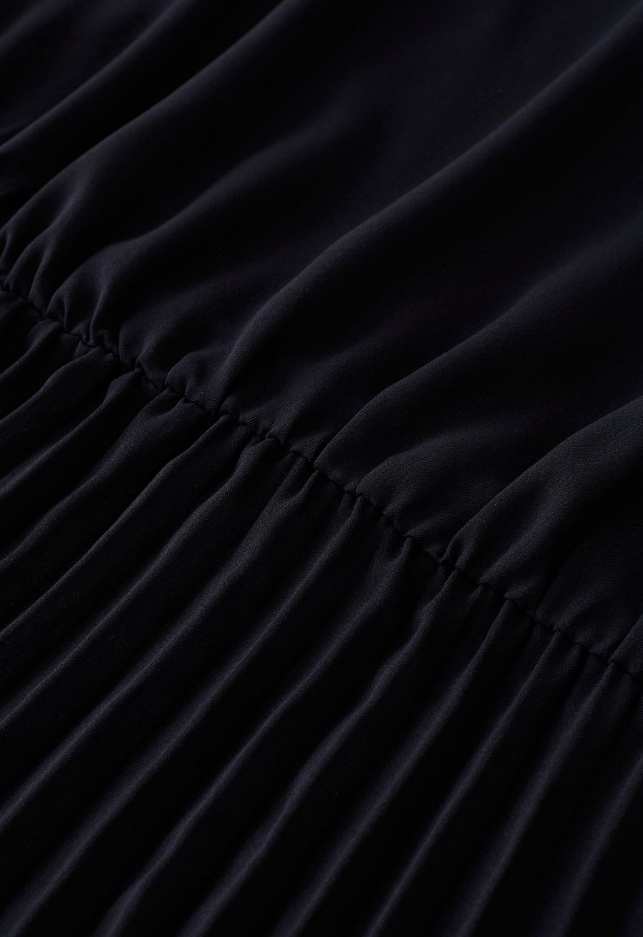 Halter Neck Tie Waist Pleated Dress in Black