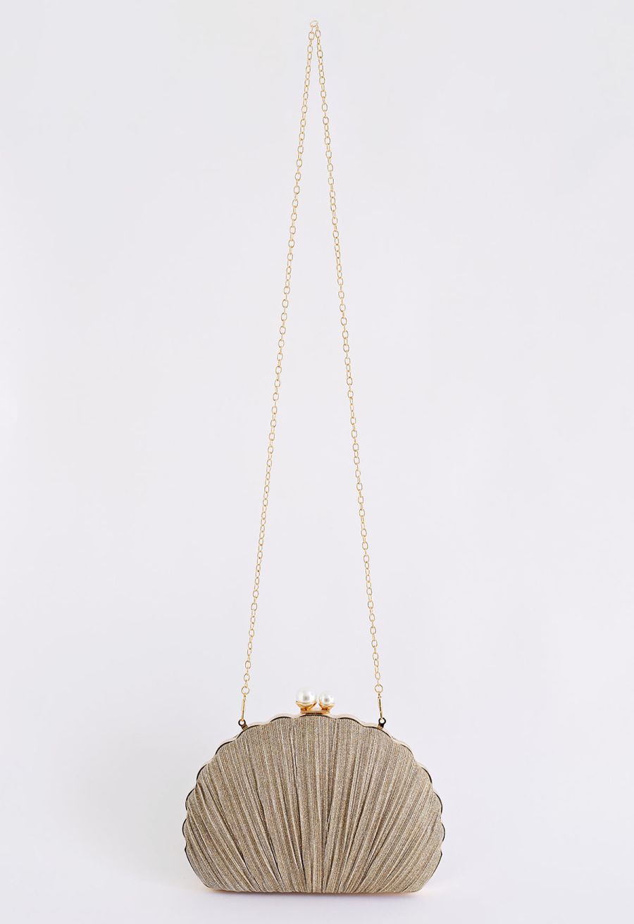 Ritzy Seashell Pearl Clutch in Gold