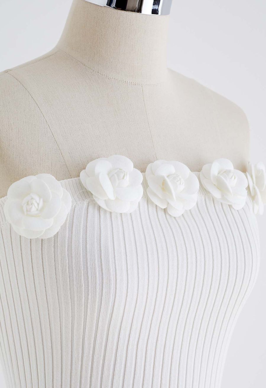 3D Floral Stretchy Tube Top in White