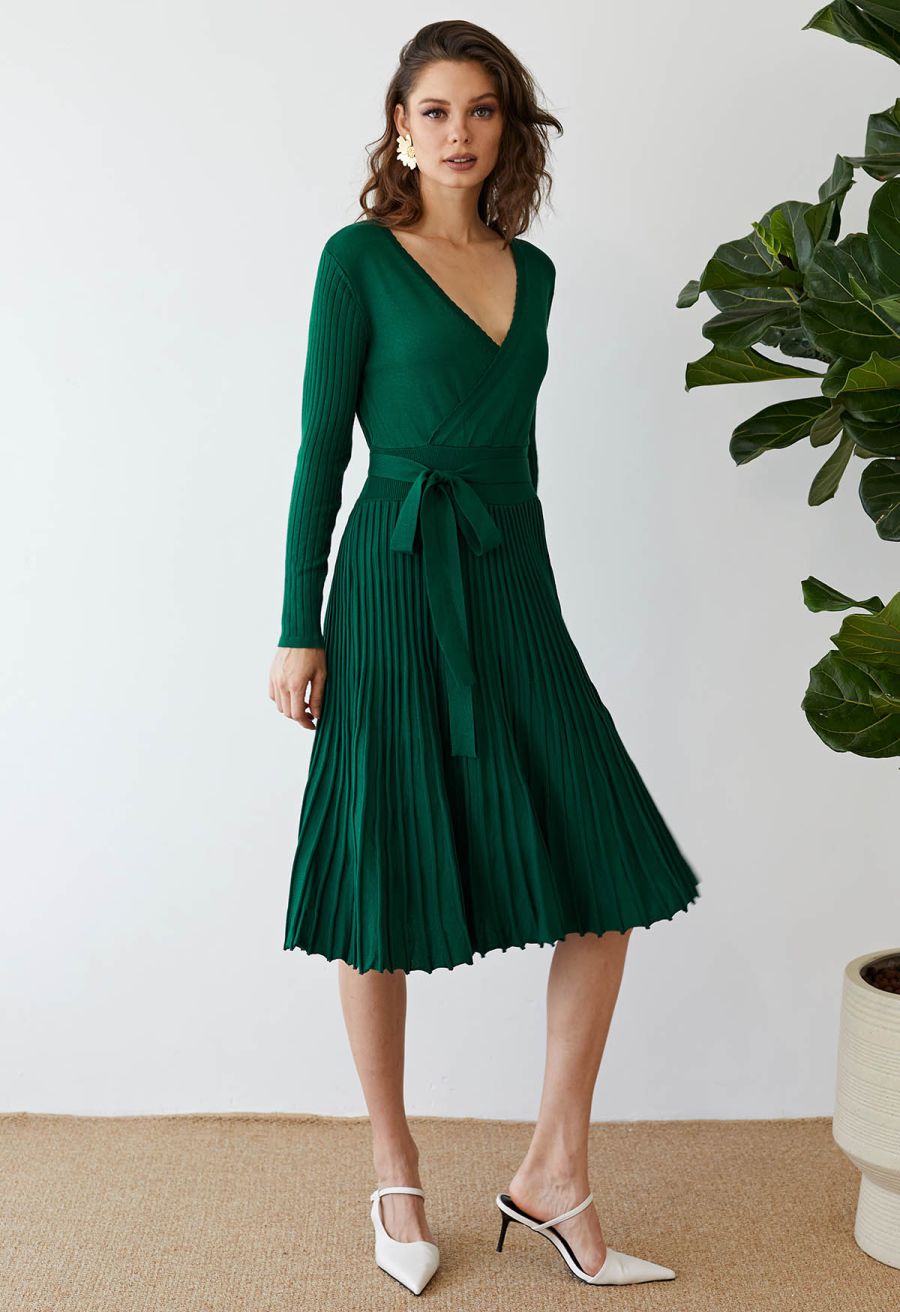 Embrace a Lithe Knitted Dress in Emerald