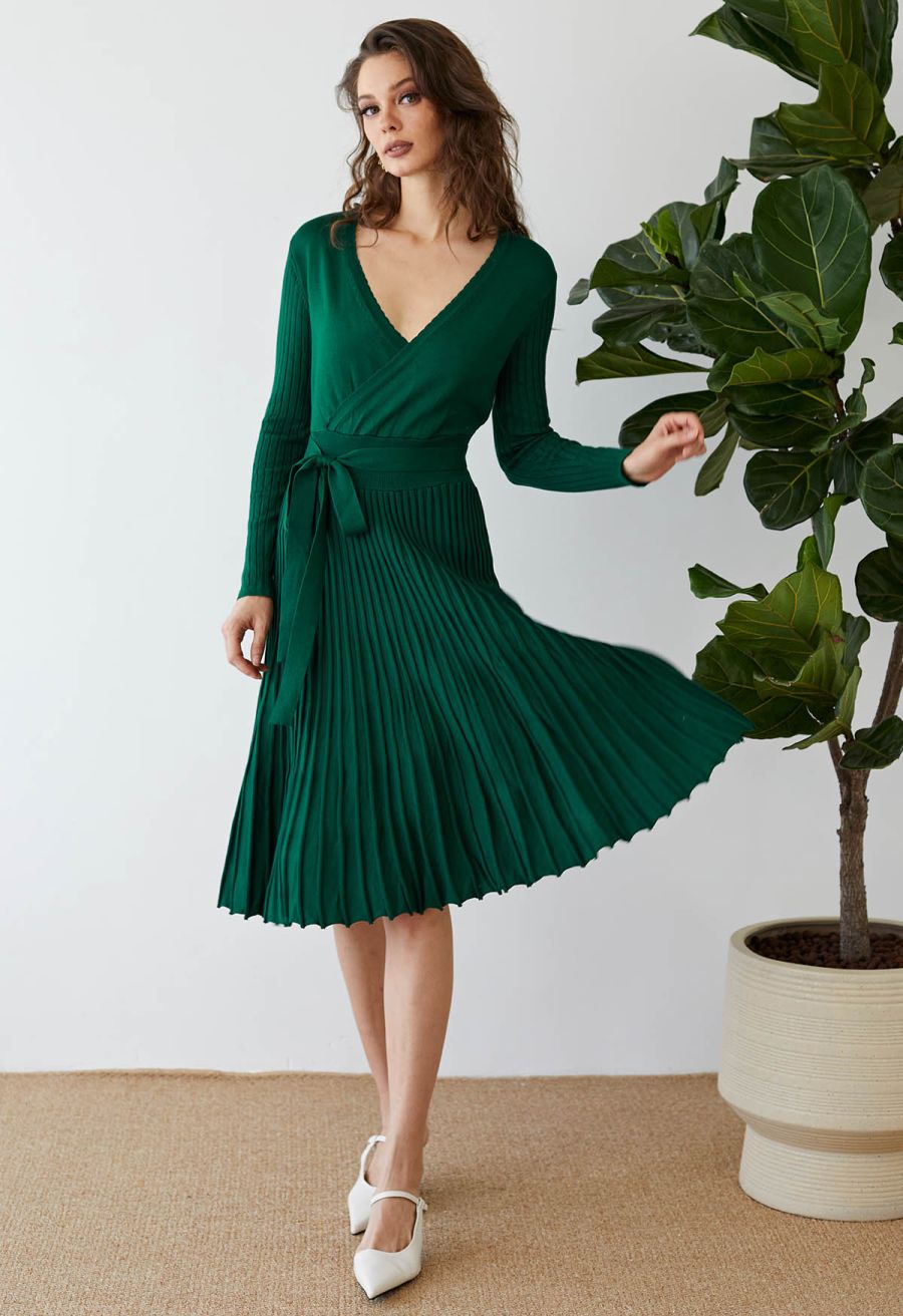 Embrace a Lithe Knitted Dress in Emerald