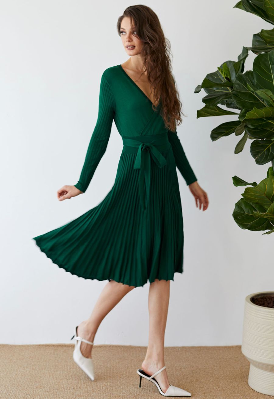 Embrace a Lithe Knitted Dress in Emerald