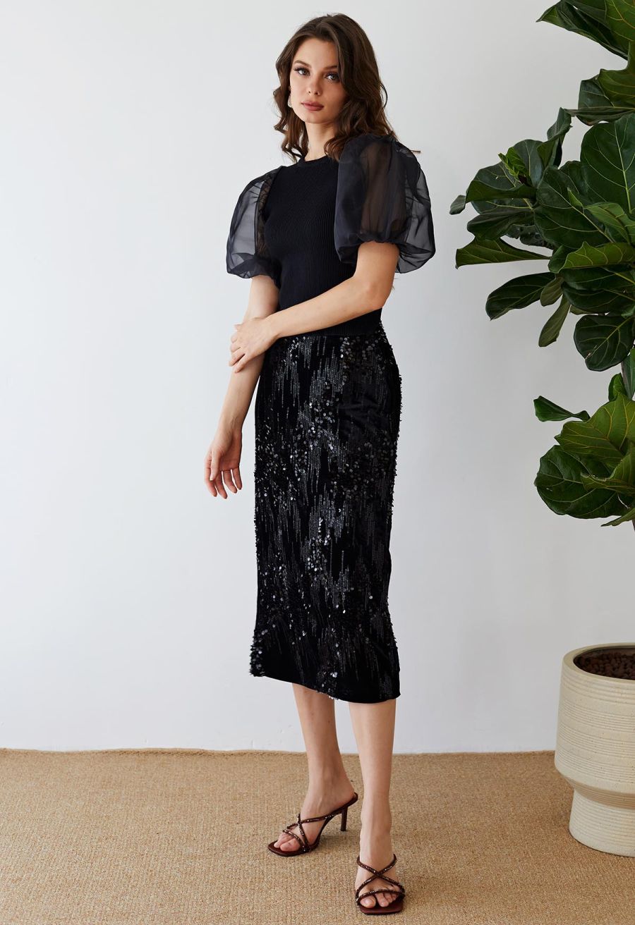 Velvet Sequins Embellished Pencil Skirt in Black