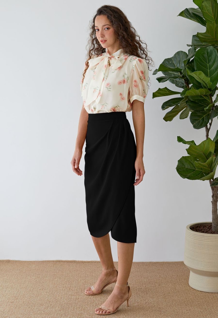 Side Pleated Tulip Midi Skirt in Black