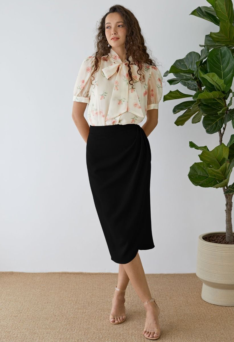 Side Pleated Tulip Midi Skirt in Black
