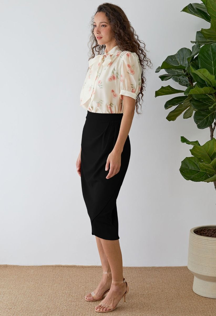 Side Pleated Tulip Midi Skirt in Black