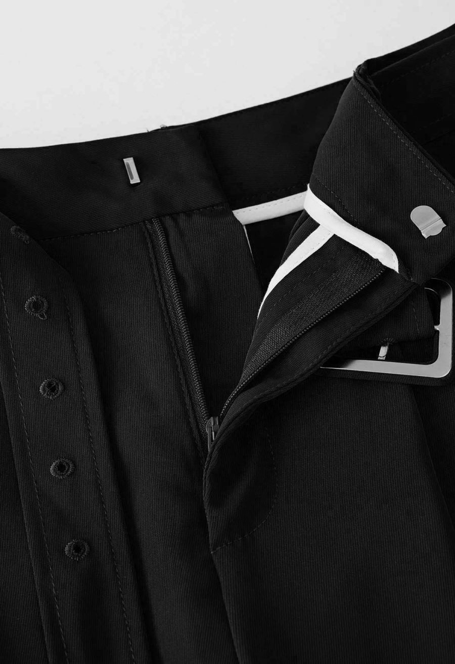 Sleek Belted Straight-Leg Pants in Black