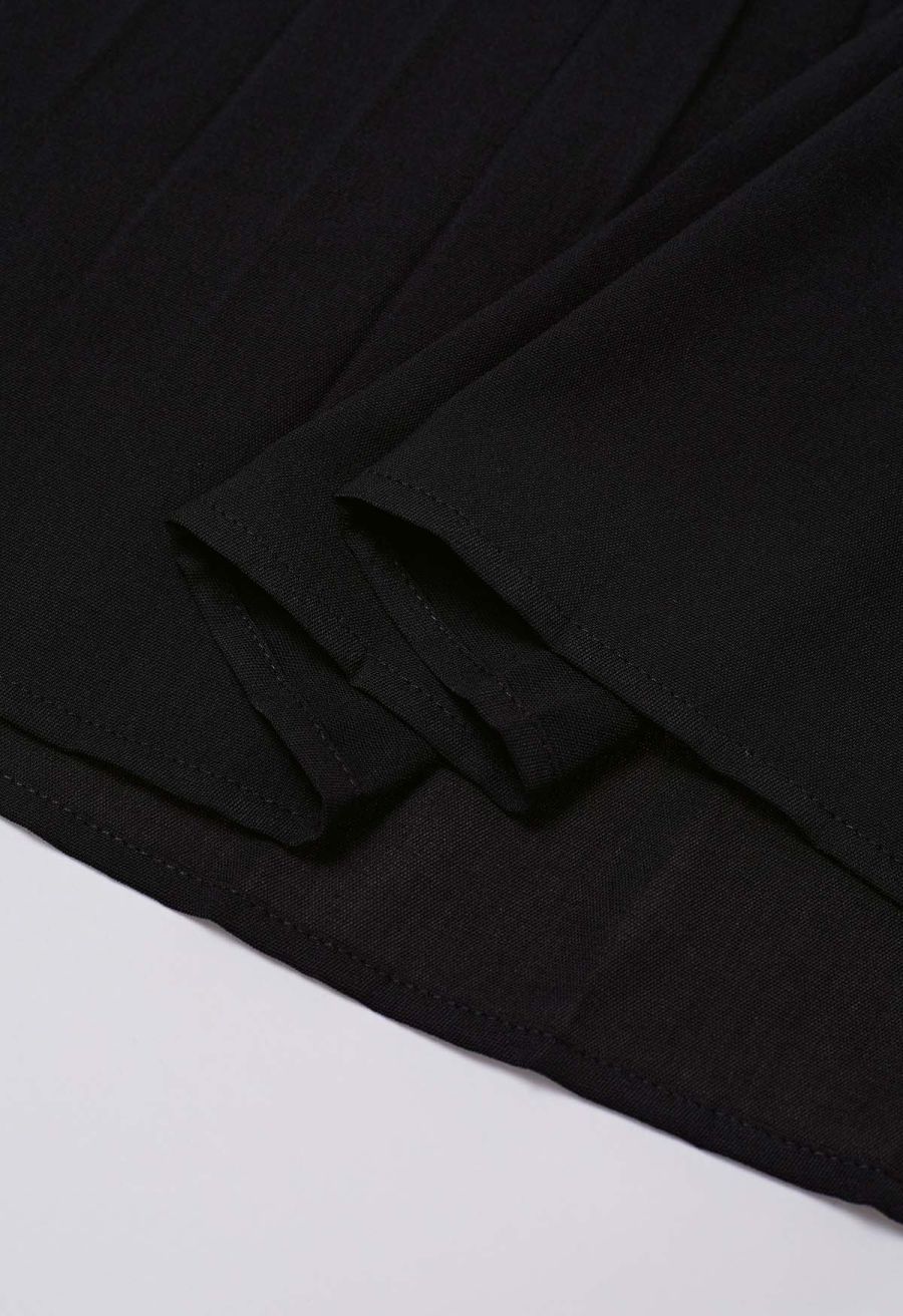 V-Neck Twisted Front Pleated Dress in Black