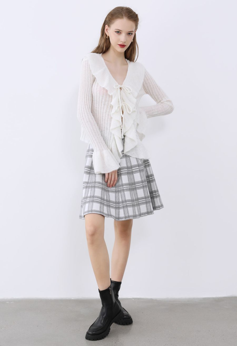Exaggerated Ruffle Neck Self-Tie Knit Top in White