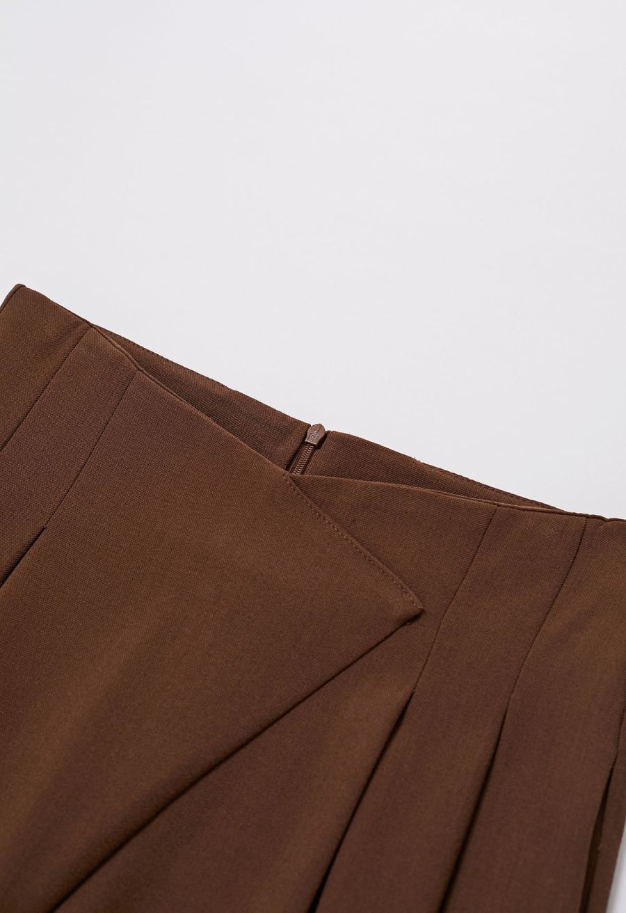 Cross Waist Pleated Straight-Leg Pants in Caramel