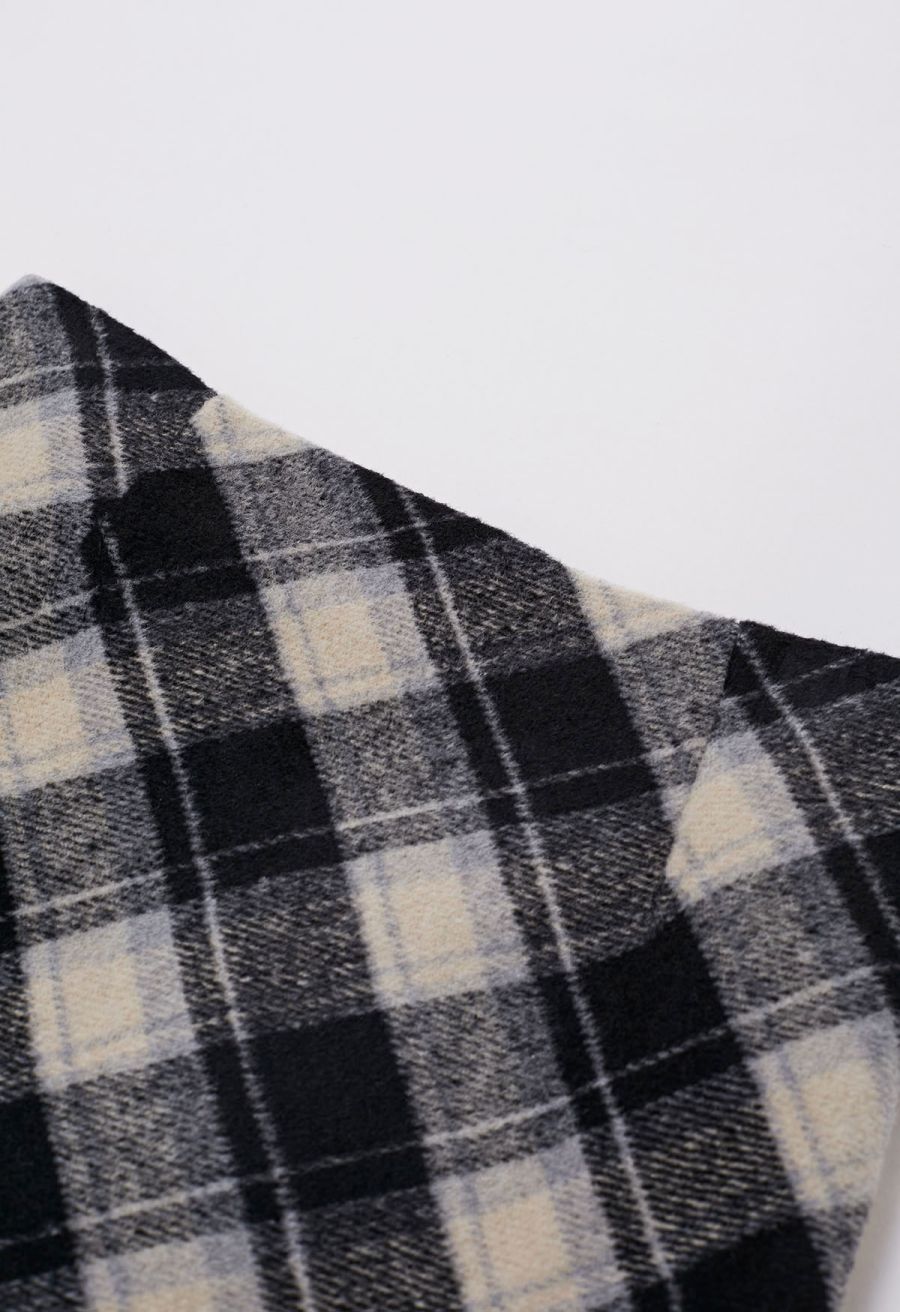 Iconic Plaid Pattern Mini Bud Skirt in Black