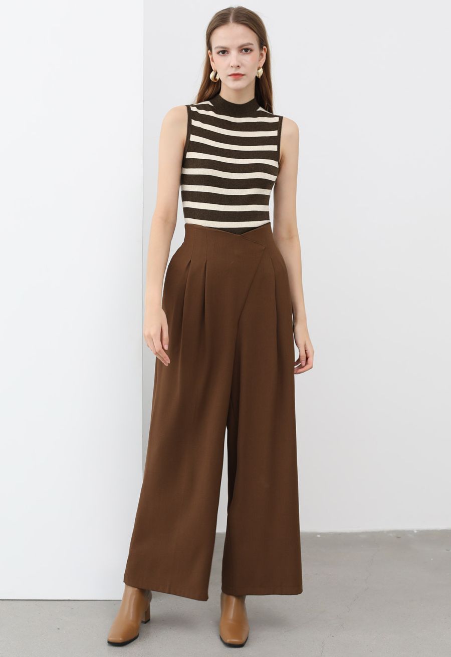 Cross Waist Pleated Straight-Leg Pants in Caramel
