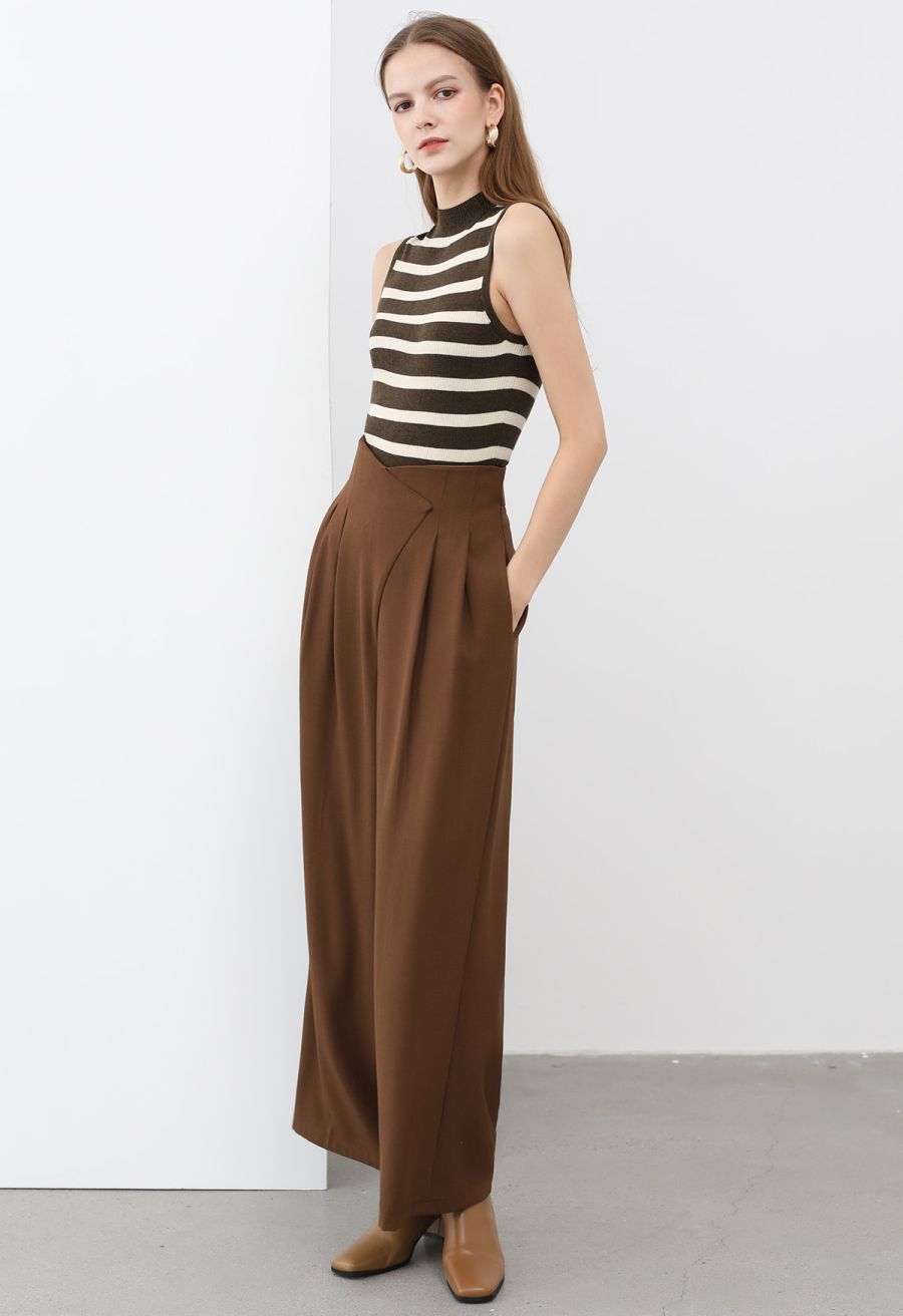 Cross Waist Pleated Straight-Leg Pants in Caramel