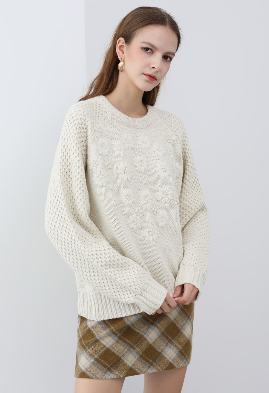 Iconic Plaid Pattern Mini Bud Skirt in Camel