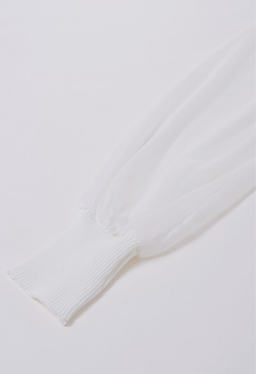Beaded Flower V-Neck Bubble Sleeve Spliced Knit Top in White
