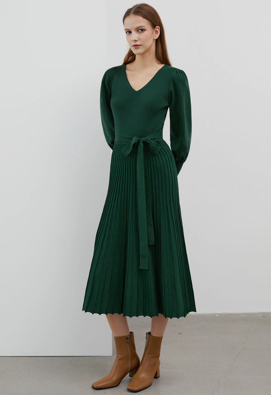 Captivating V-Neck Tie Waist Pleated Knit Dress in Dark Green