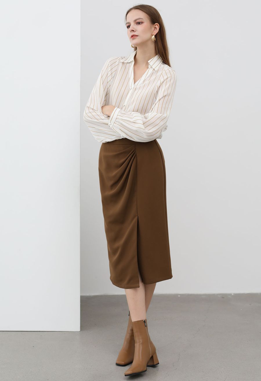Enchanting Pleats Front Slit Pencil Skirt in Tan
