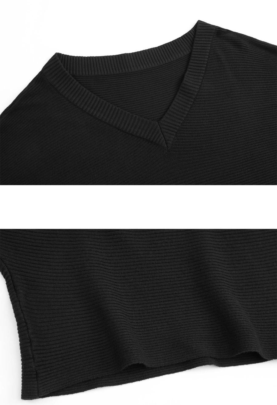 V-Neck Batwing Sleeves Pullover Knit Sweater in Black