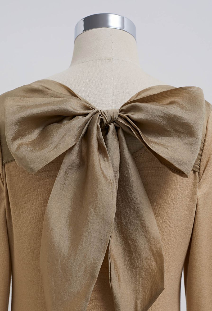 Self-Tie Bowknot Back Ruched V-Neck Top in Light Tan