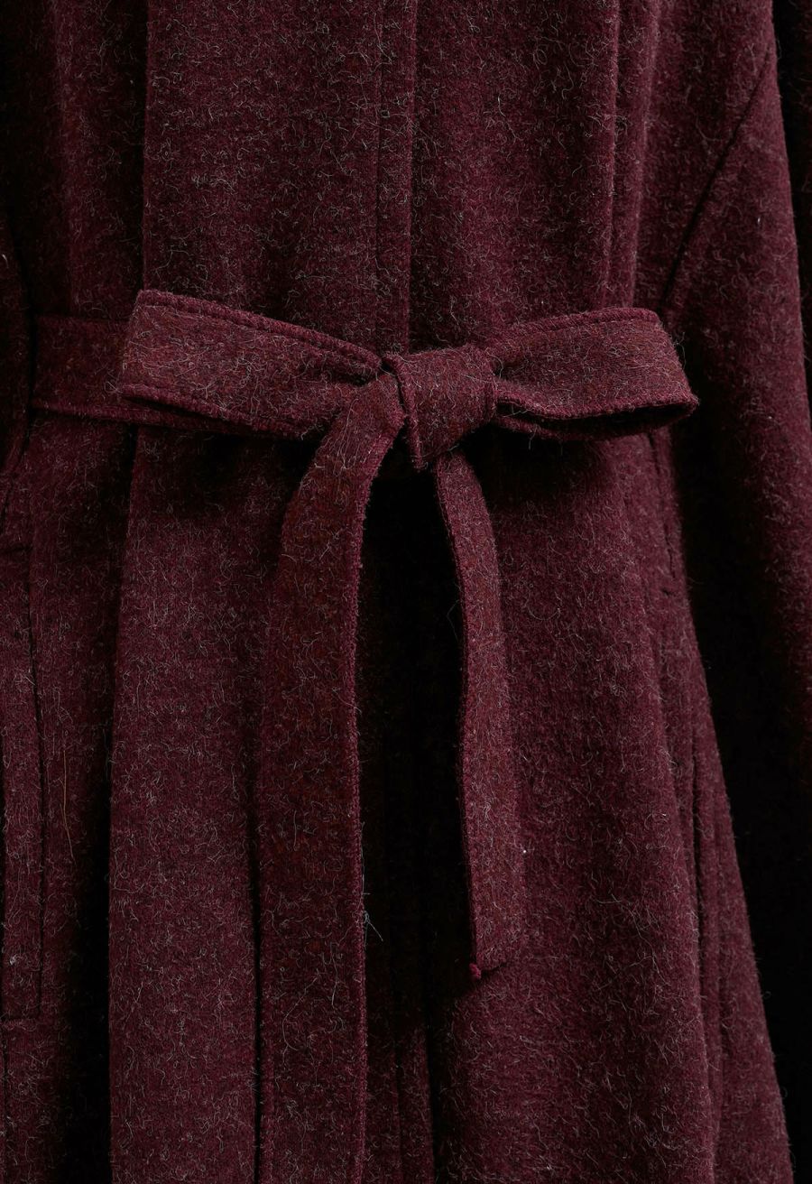 Self-Tie Bowknot Faux Fur Poncho in Burgundy