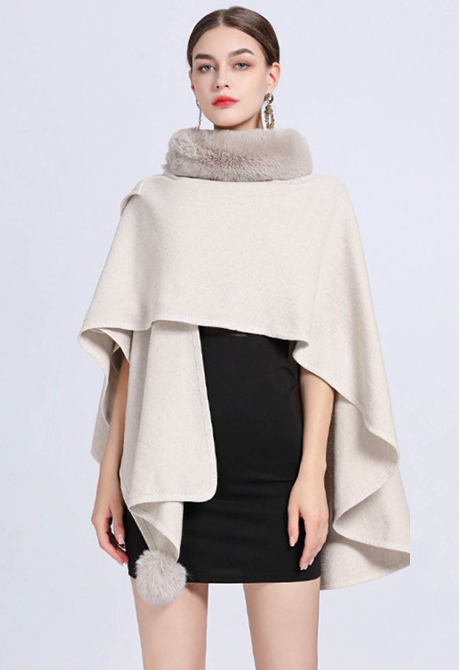 Faux Fur Collar Reversible Poncho in Ivory