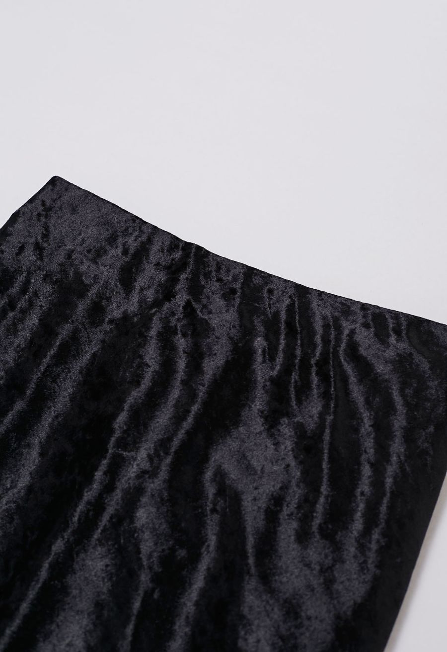 Soft Velvet High-Waist Maxi Skirt in Black