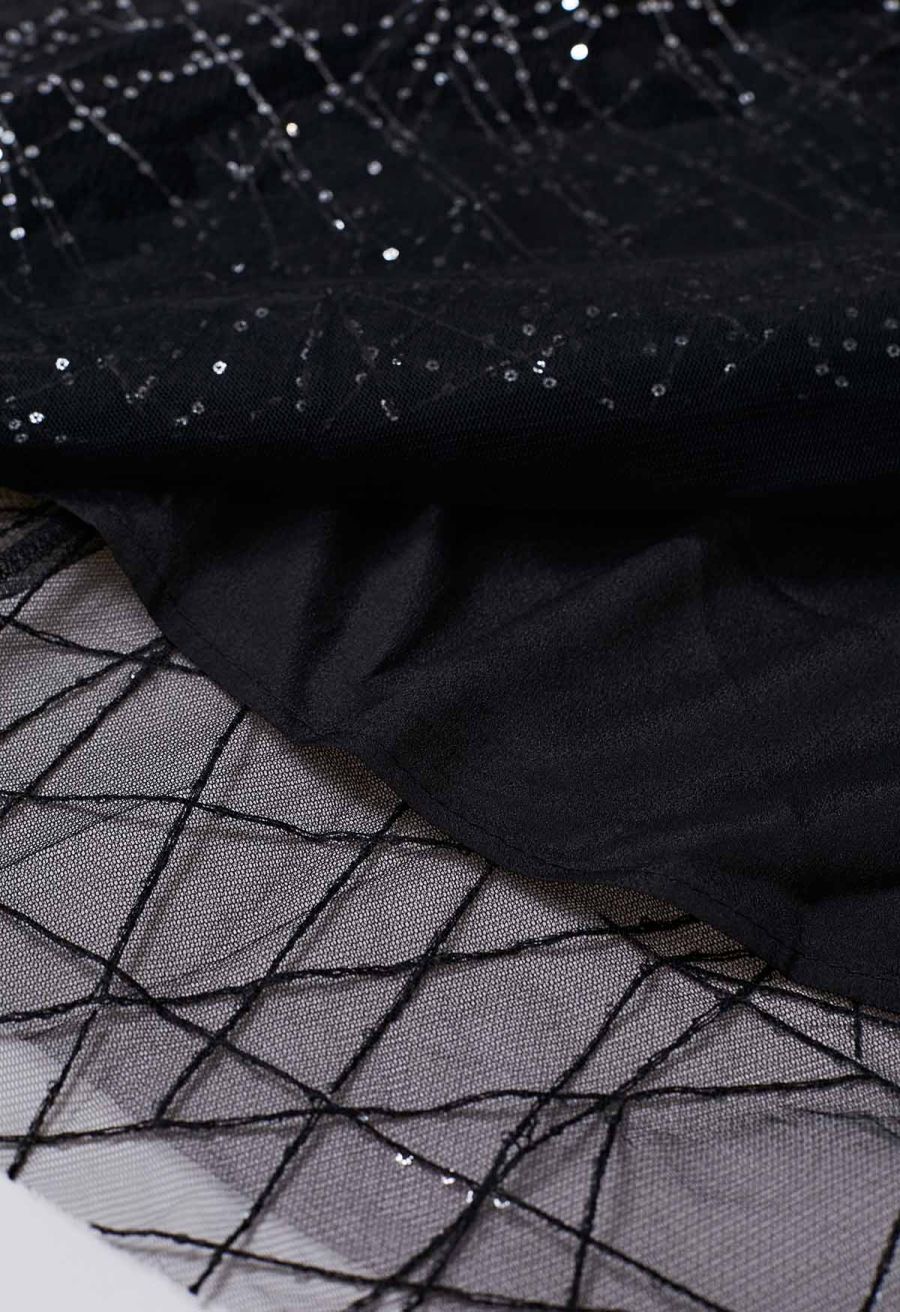Sequined Embroidery Double-Layered Mesh Tulle Midi Skirt in Black