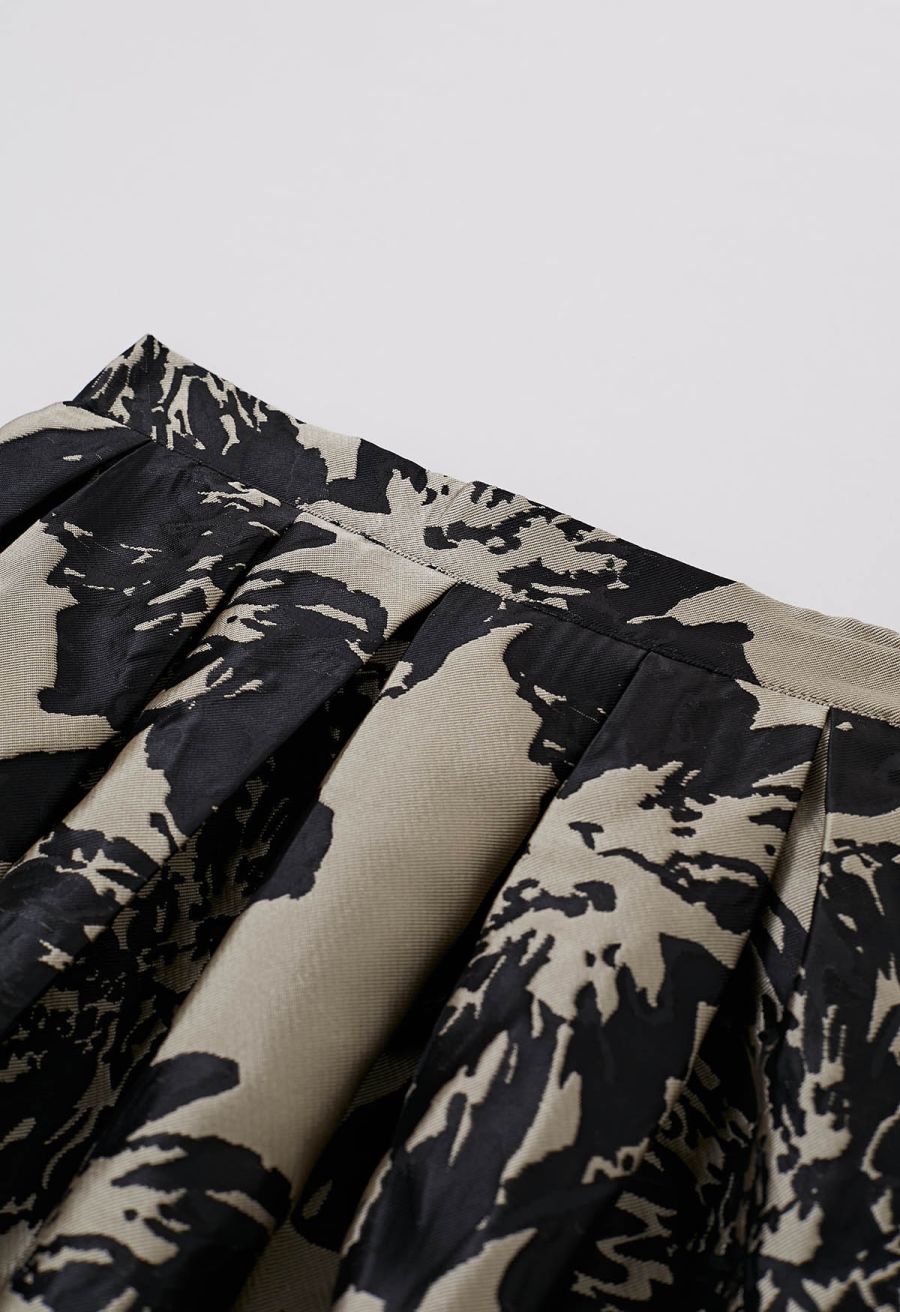 Striking Floral Jacquard Pleated Midi Skirt