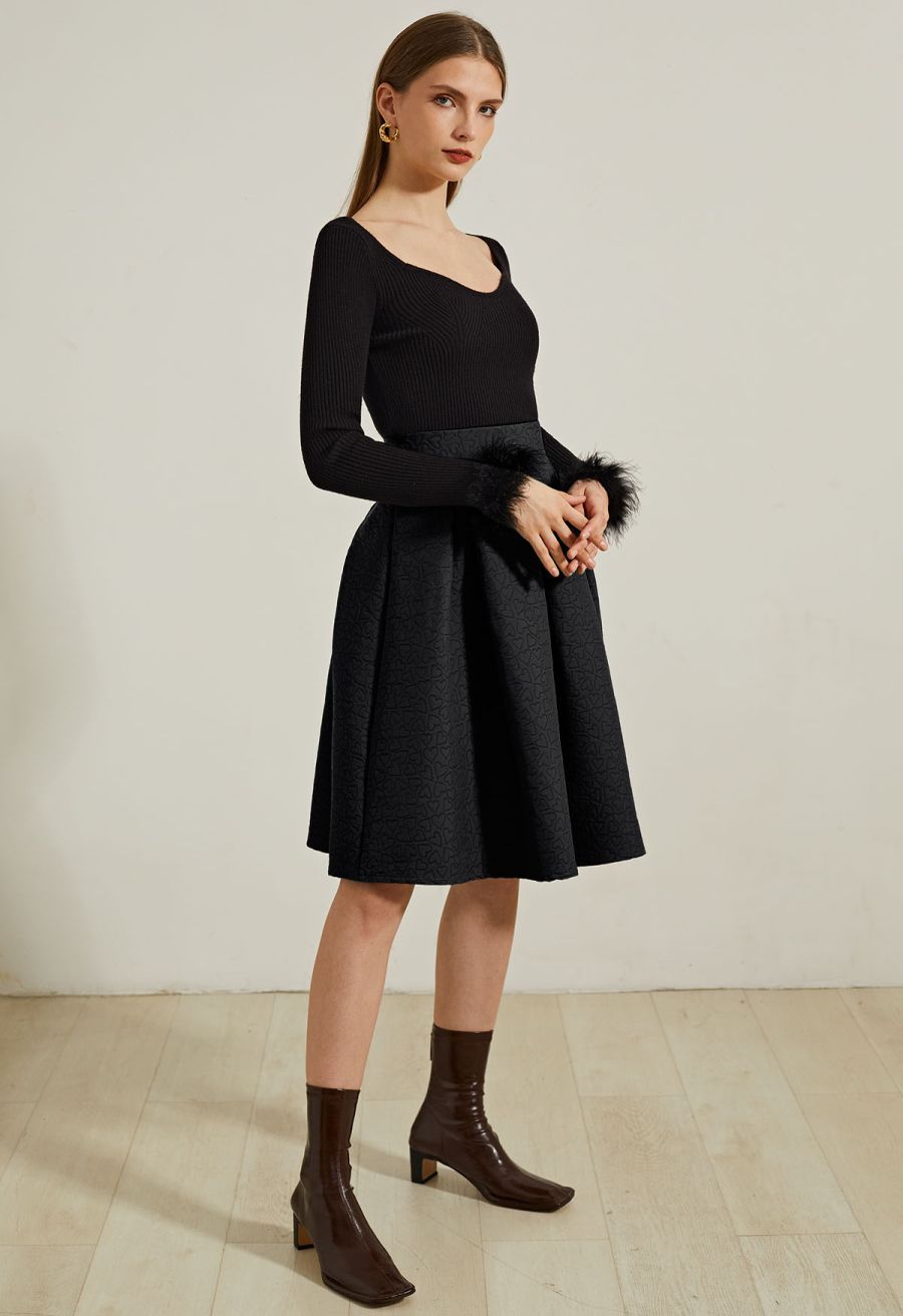 Hearts Fantasy Jacquard Pleated Midi Skirt in Black