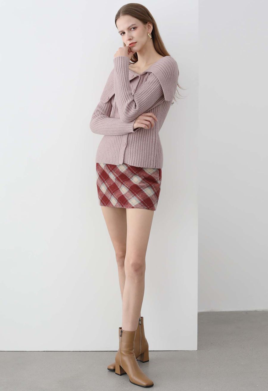 Iconic Plaid Pattern Mini Bud Skirt in Red