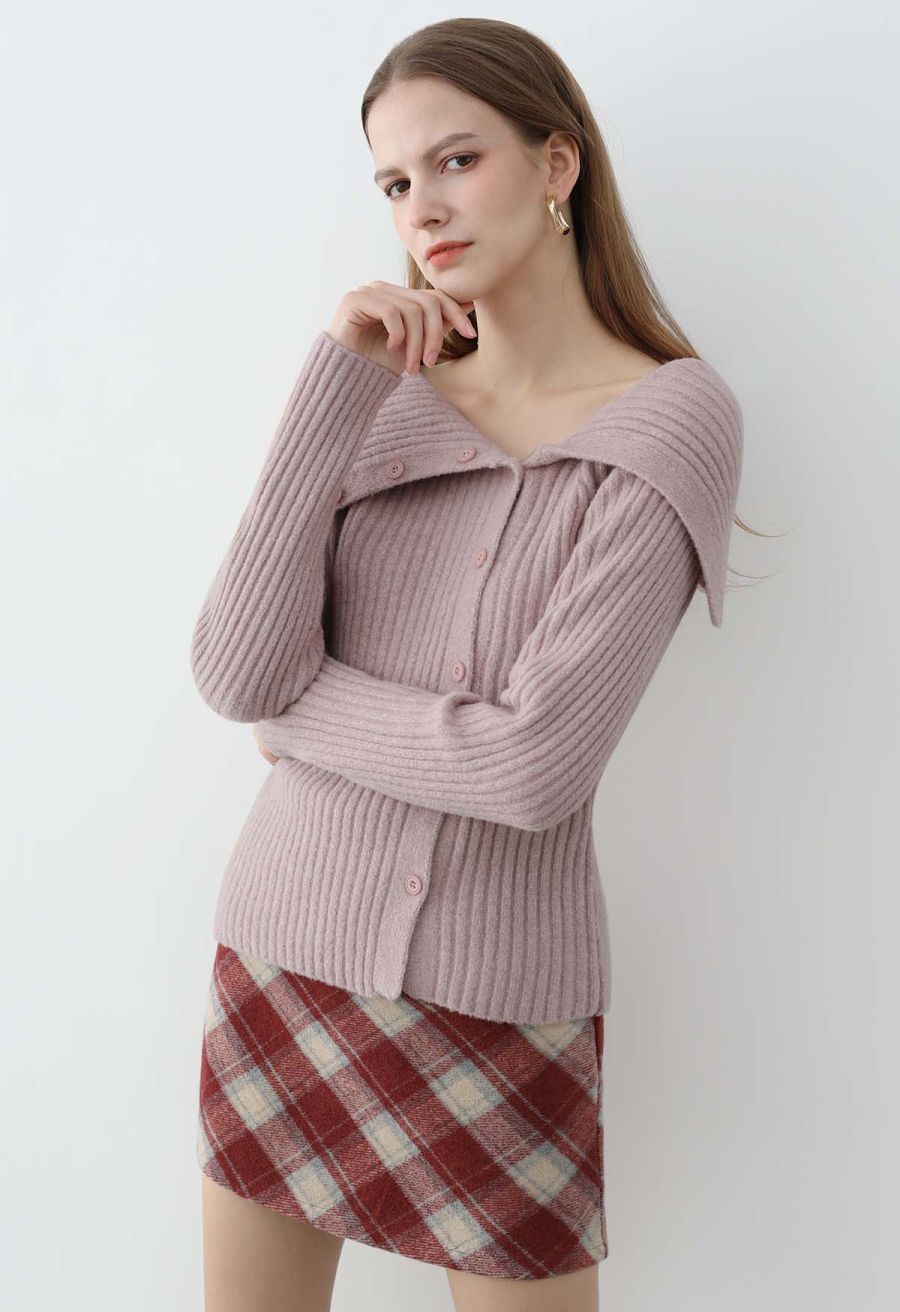 Iconic Plaid Pattern Mini Bud Skirt in Red