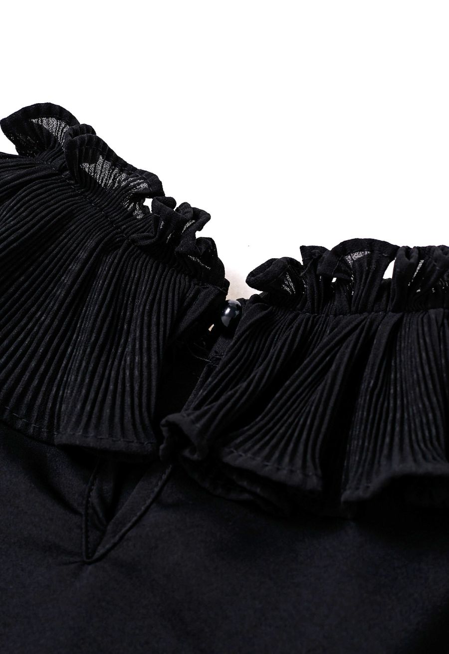 Luscious Ruffle Spliced Plisse Sleeves Top in Black