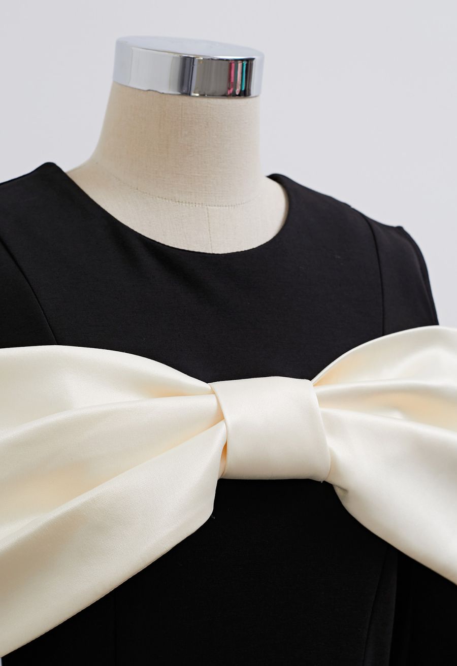 Contrast Big Bow Cold-Shoulder Flare Dress