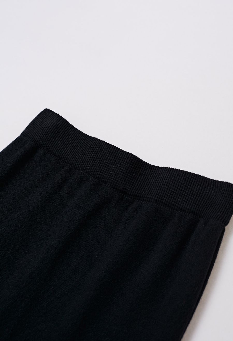 Pearl Embellished Slit Hem Knit Pencil Skirt in Black