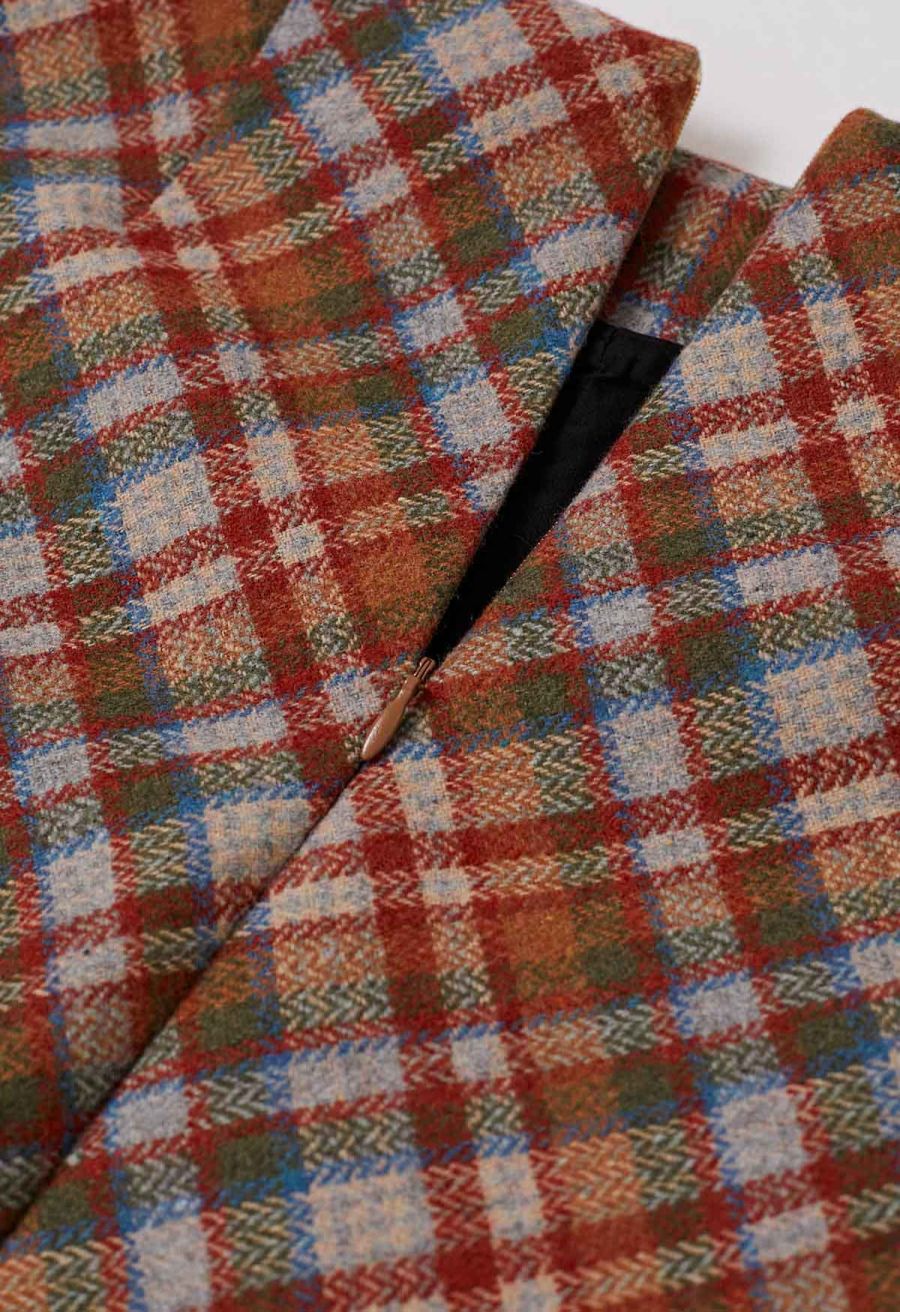 Retro Plaid Wool-Blend Mini Bud Skirt in Red