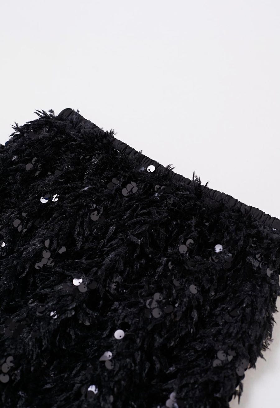 Full Feather Sequined Pencil Skirt in Black