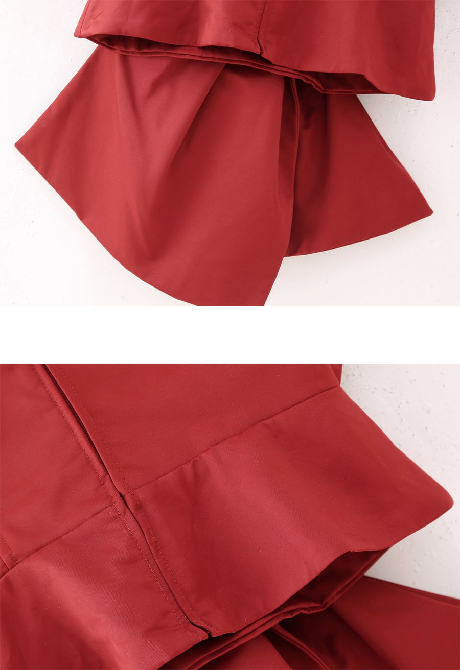 Striking Bowknot One Shoulder Crop Top in Red