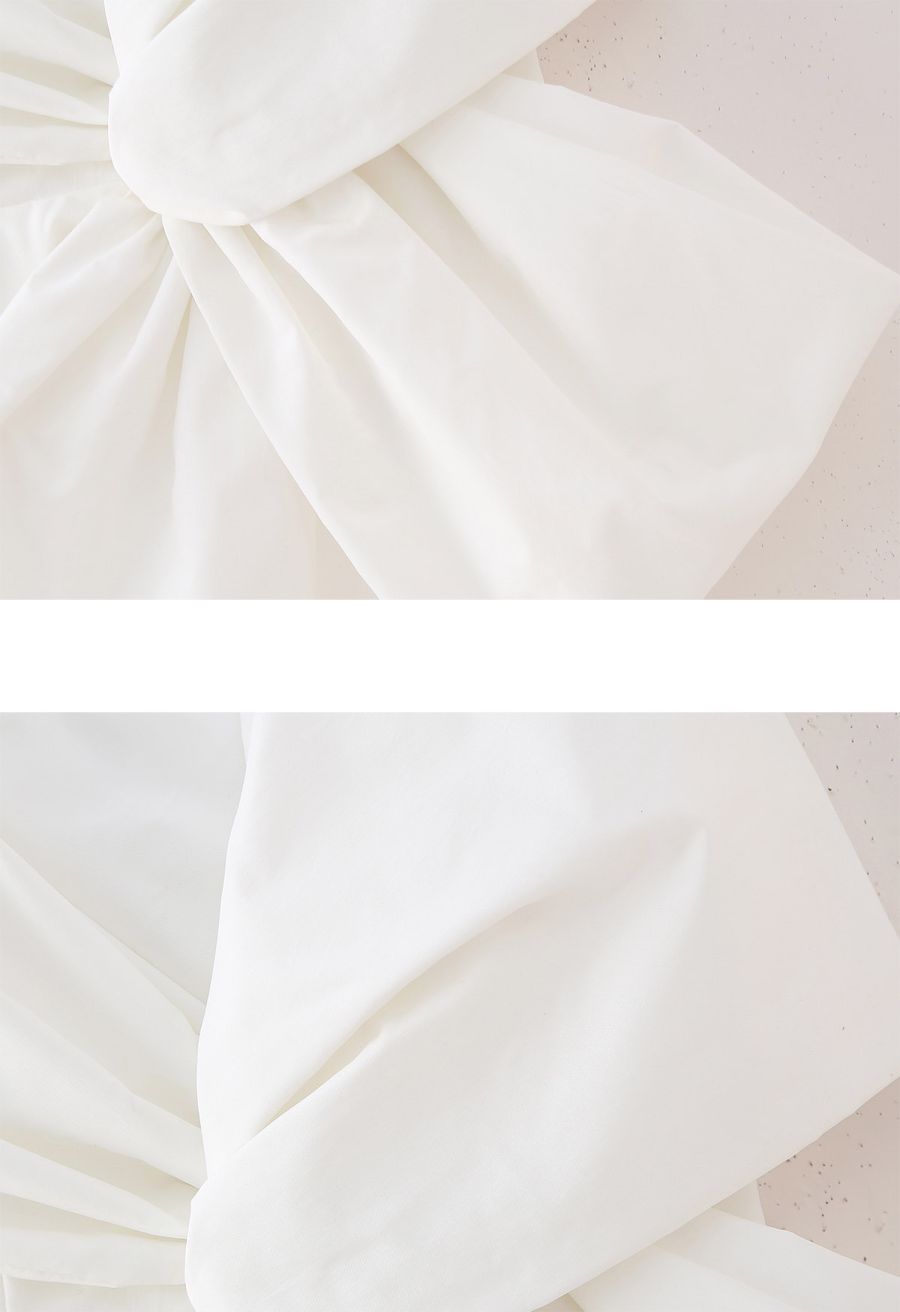 Striking Bowknot One Shoulder Crop Top in White